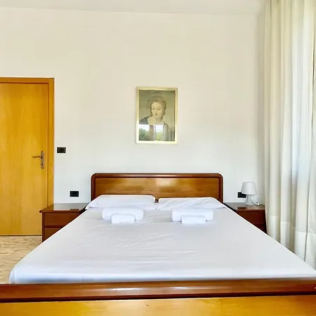 Appartamento 3 Terrazzo E Posto Auto - Praga 36