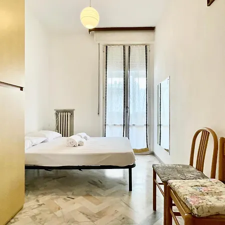 3 Terrazzo E Posto Auto - Praga 36